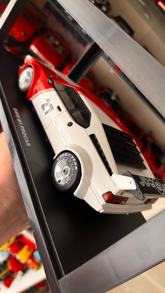 Werk83 1:18 - Model car - BMW M1 Procar #27 - ProCar Series 1980 Alan Jones #4.3