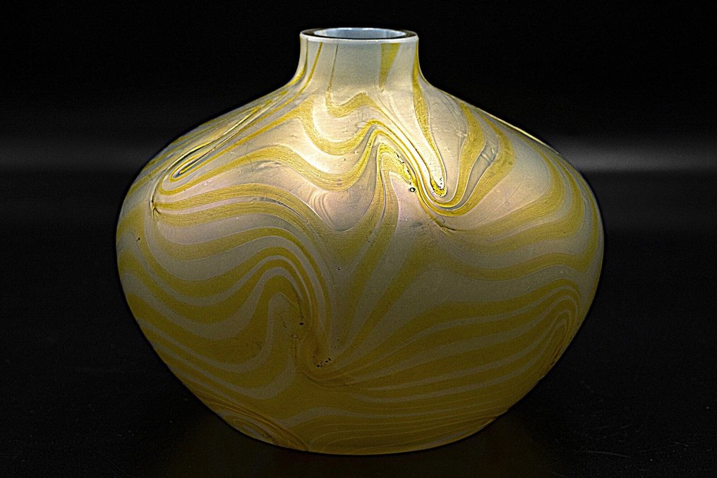 Loetz (attr.) - Βάζο  - Γυαλί #1.0