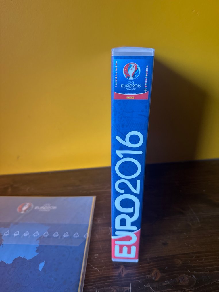 帕尼尼 Euro 2016 - Including the Extra Cola stickers + Update set + Luxe cassette - 莱昂内尔·梅西, 克里斯蒂亚诺·罗纳尔多 原始包装 Empty album + complete loose sticker set - Good (GD) #2.1