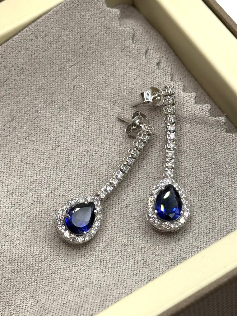 Κρεμαστά σκουλαρίκια - 18 καράτια Λευκός χρυσός -  4.50ct. tw. Ζαφείρι - Διαμάντι - μήκος 3 εκ #1.0
