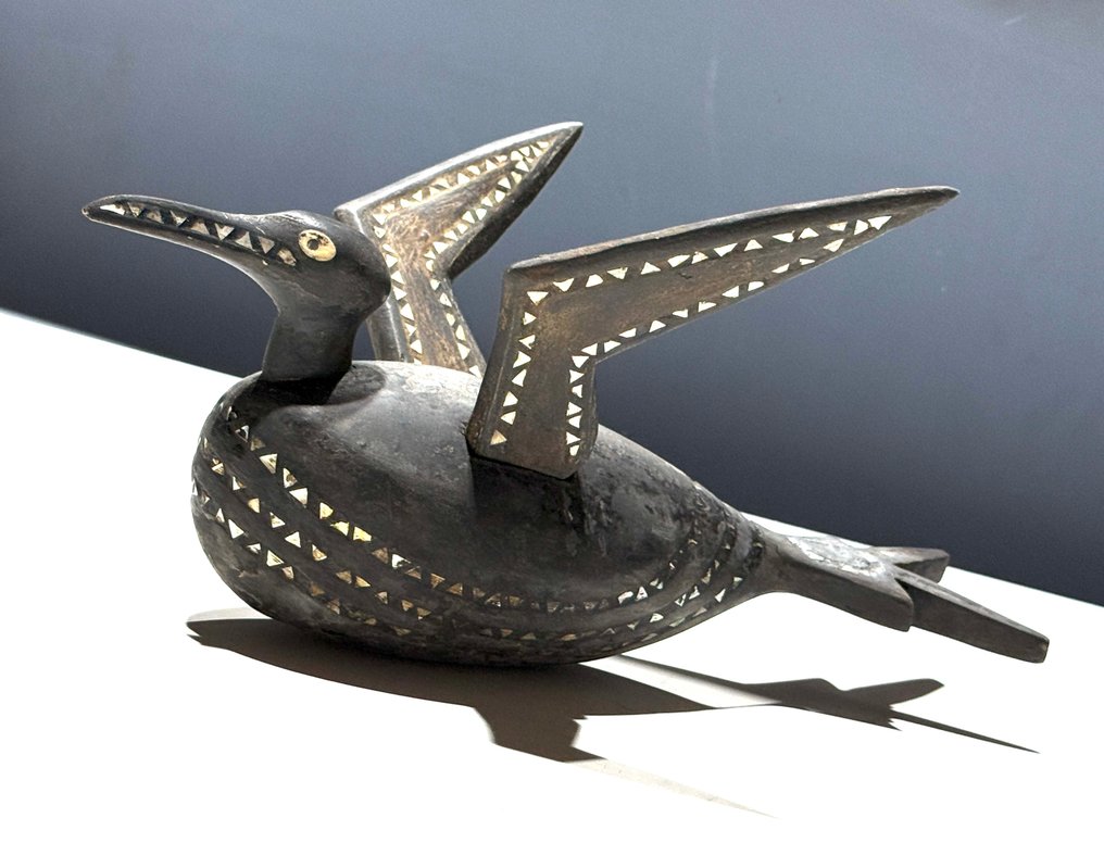 Figura di idolo dell'uccello Scred dalla laguna di Marovo - Nuova isola della Georgia - Isole Salomone  (Senza Prezzo di Riserva) #1.0
