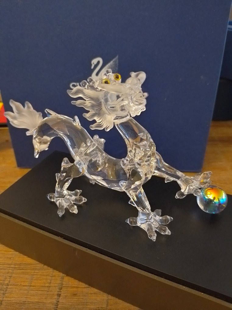 Swarovski - Αγαλματίδιο - Dragon with base - 238202 - Κρύσταλλο #1.0