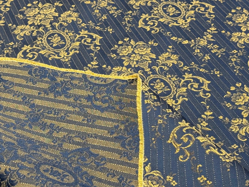 Ewiger Luxus: Der Jacquard mit königlichem Charme - Polsterstoff  - 2.5 m - 2.5 m #2.1