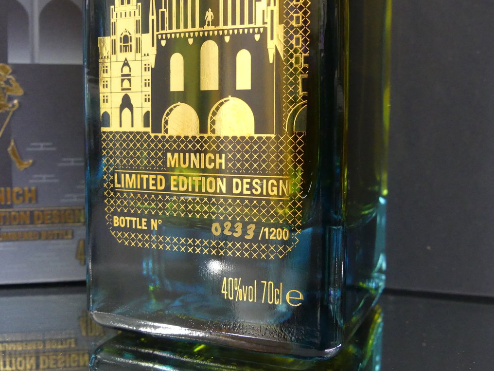 Johnnie Walker Blue Label Munich / München Limited Edition Design - one of 1200 bottles  - 700ml #1.0
