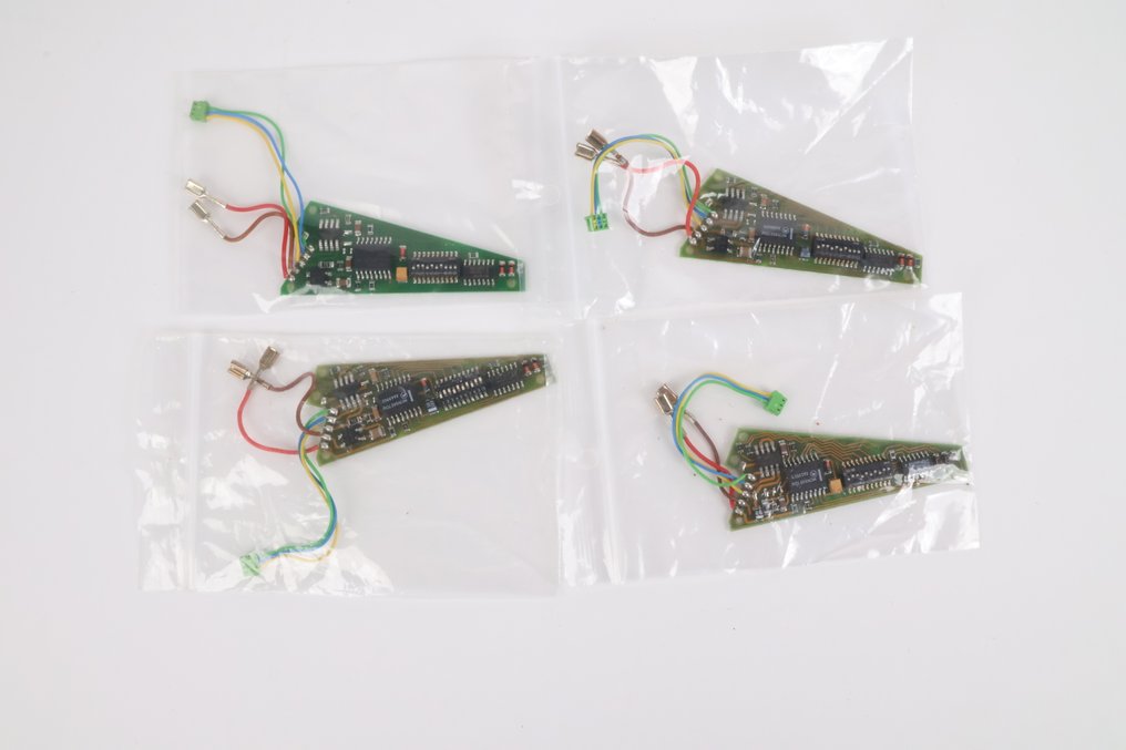 Märklin, Viessmann H0 - 74460 - Model train (4) - Switch decoders C Rails switches #2.1