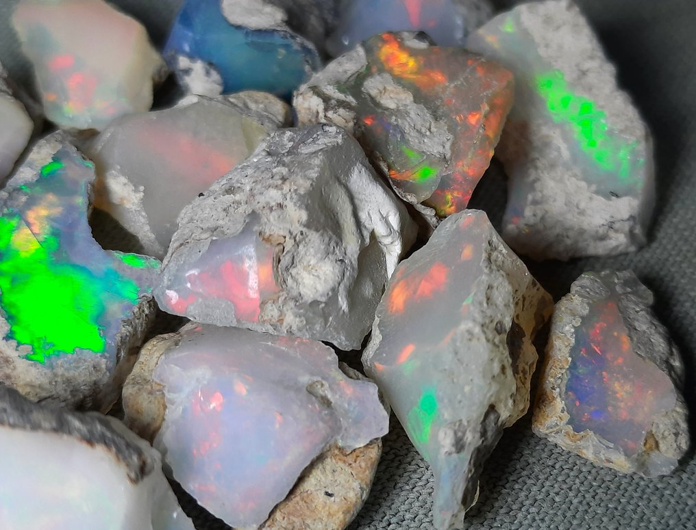 49克拉 - 美丽的蛋白石 粗糙- 9.8 g #3.2