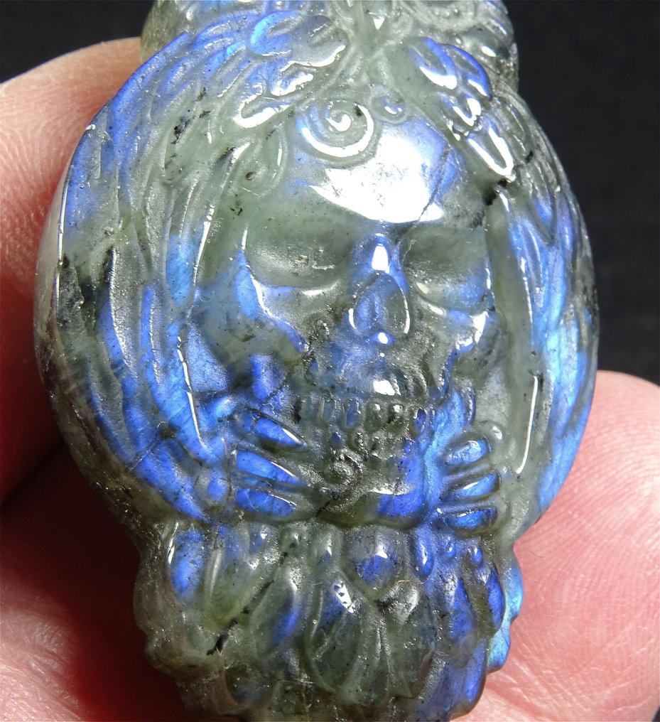 一流品质拉布拉多石 雕刻石头 - 高度: 5.2 cm - 宽度: 3.1 cm- 30.5 g #4.3