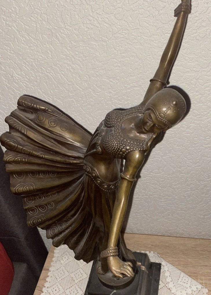 D..H. Chiparus - Γλυπτό, Tänzerin - 54 cm - Μπρούντζος, Μάρμαρο #2.1