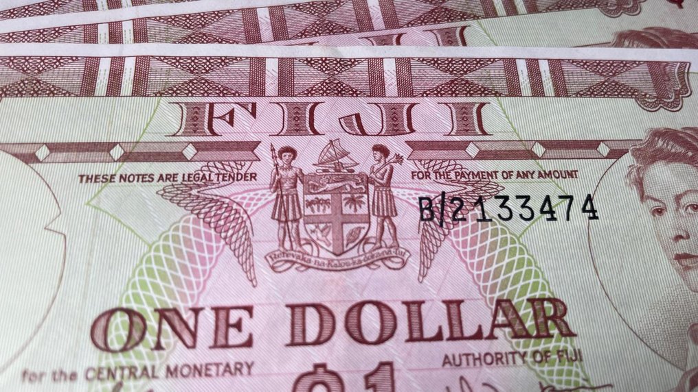 Fiji. - 5 x 1 Dollar ND (1974) - Pick 71b - consecutive  (No Reserve Price) #4.3