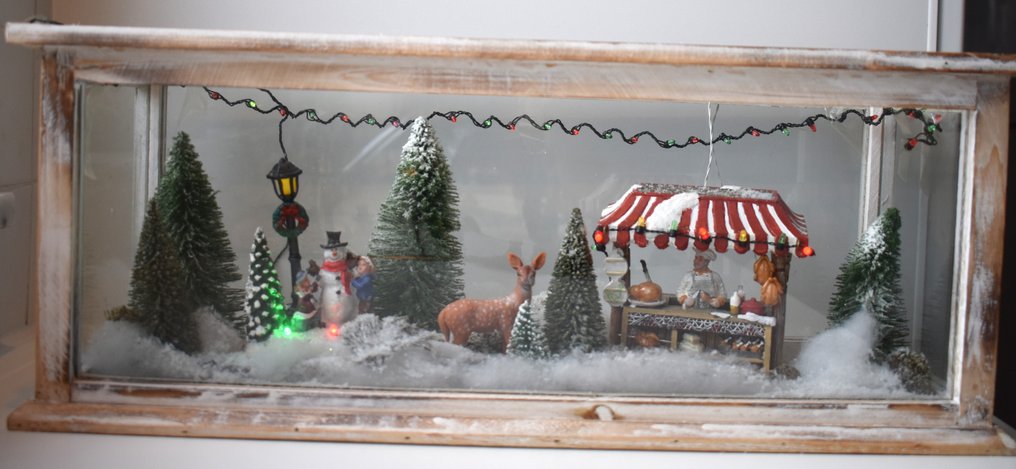 Χριστουγεννιάτικο στολίδι Luville - Lemax - kerstdiorama - τοπίο χιονιού με διάφορα αγάλματα και χριστουγεννιάτικα δέντρα - με φωτισμό - Σύνθετο, Γυαλί, Ξύλο #3.2