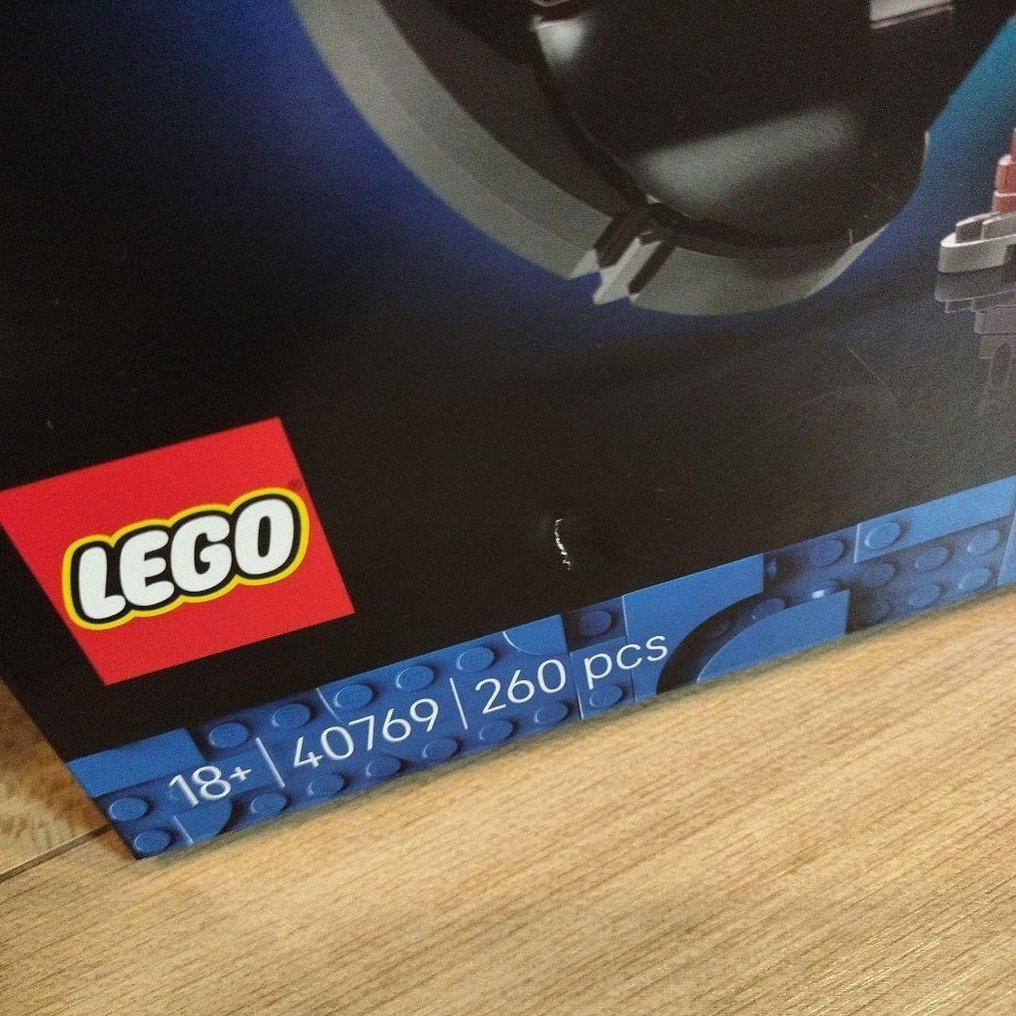 LEGO Set - 40769 - Sonic the Hedgehog - SEGA® Genesis™ Controller (Promotional Exclusive) – Unopened #4.3
