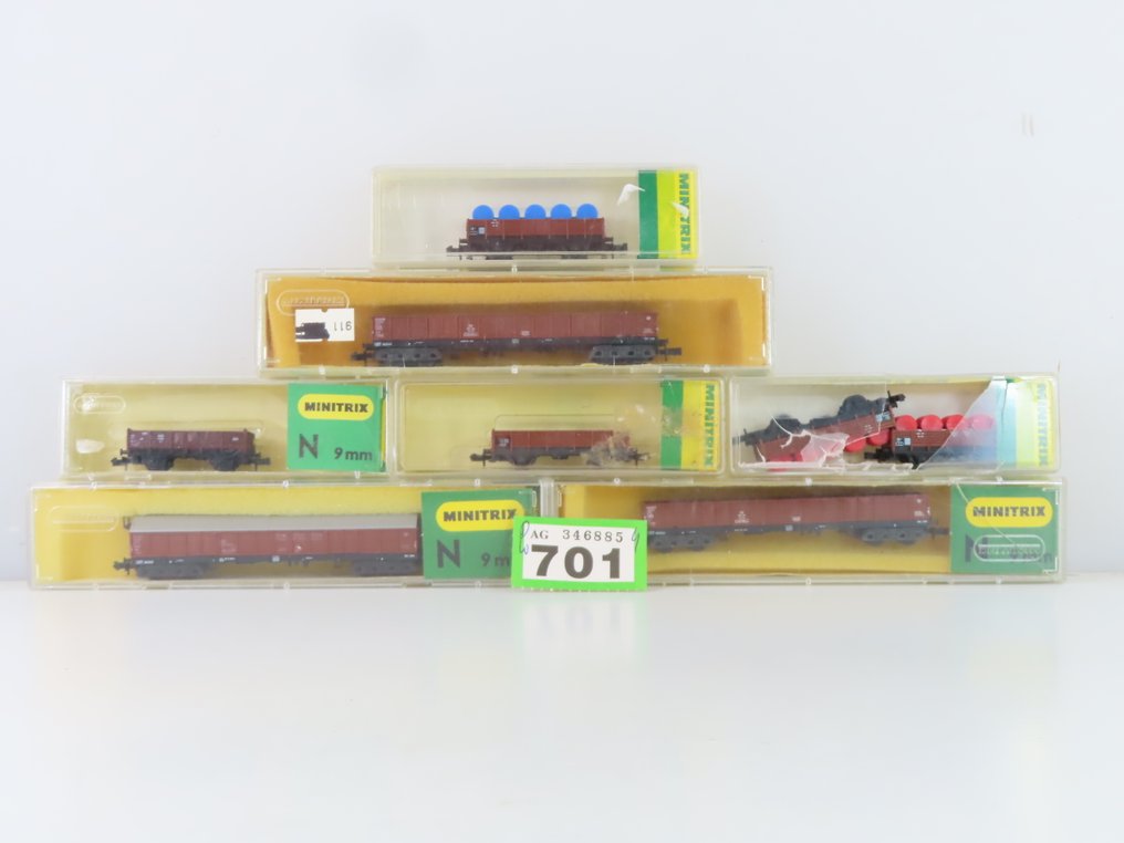 Minitrix N - o.a. 13513/3251/14931 - Τρένο μοντελισμού μεταφοράς εμπορευμάτων (8) - 8x 2/4-φορτηγά με φορτία, συμπεριλαμβανομένων υψηλών ανοικτών φορτηγών με φορτίο (βαρέλια). - DB #2.1