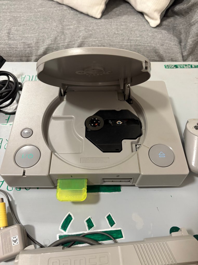 Sony - Playstation 1 (PS1) - SCPH-7502 console with Namco gun and controller - Video game console #3.2