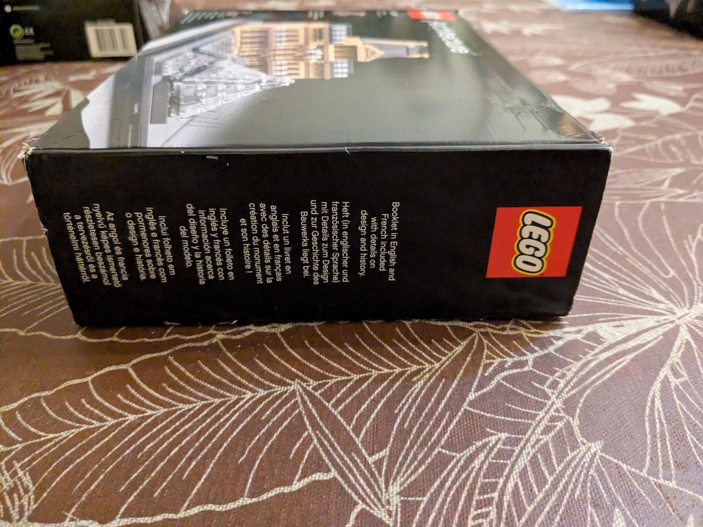LEGO Set - 21024 - Architecture - Louvre #3.2