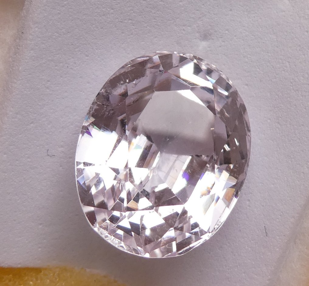 No Reserve Price Kunzite  - 17.09 ct - Instituto Gemólogico Español (IGE) #4.3