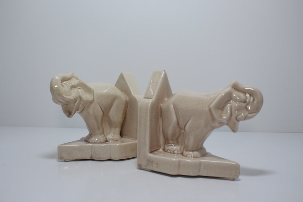 书挡 (2) - 陶器 - Olifant 书挡 #1.0