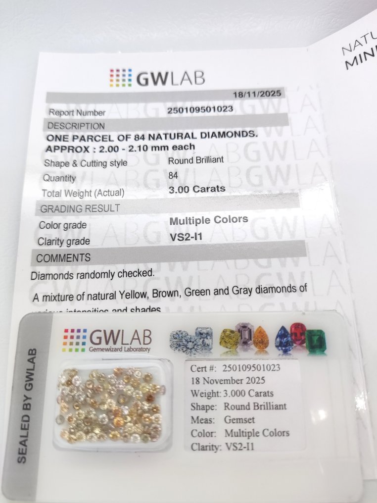 没有保留价 - 84 pcs 钻石 (天然色彩的) - 3.00 ct - 圆形 混合色彩 - VS2 轻微内含二级, I1 内含一级 - Gemewizard宝石实验室(GWLab) #3.2
