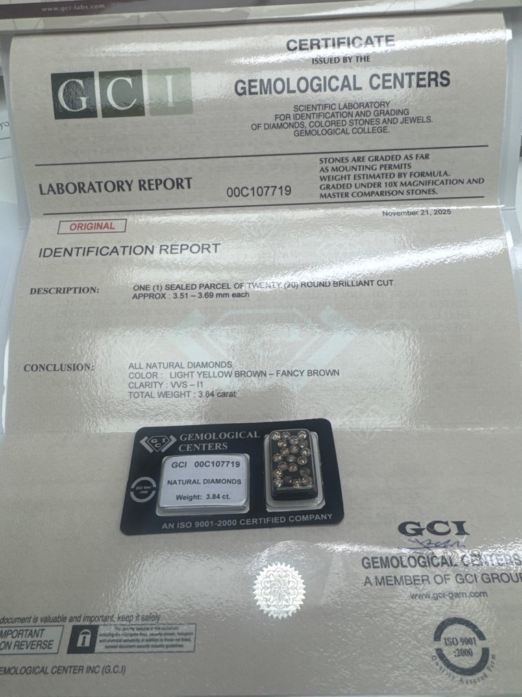 没有保留价 - 20 pcs 钻石 (天然色彩的) - 3.84 ct - 圆形 - Fancy, Light 黄色, 棕色 - VVS1 极轻微内含一级, VVS2 极轻微内含二级, VS1 轻微内含一级, VS2 轻微内含二级, SI1 微内含一级, SI2 微内含二级, I1 内含一级 - 以色列宝石中心(G.C.I.) #2.1