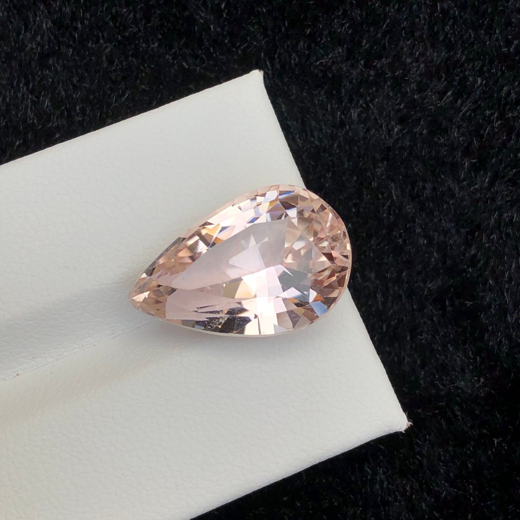 χωρίς τιμή ασφαλείας - 1 pcs  Ροζ Κουνζίτης  - 15.99 ct - International Gemological Institute (IGI) #3.2