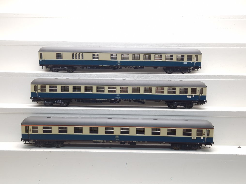 ADE H0 - 3101/3103/3104 - Modeltog passagervogn (3) - 3x sneltogsvogne oceanklart/beige - DB #1.0