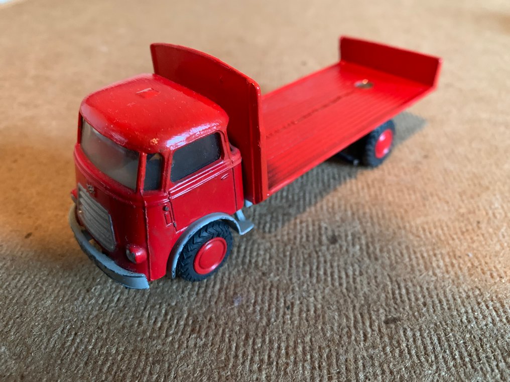 LION Car 1:43 - Machetă camion  (2) - DAF plateauwagen - Camion cu față de 1400 și torpedofront #1.0