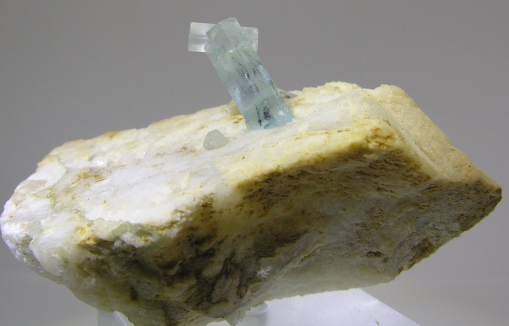 Acquamarina Cristallo su matrice - Altezza: 70 mm - Larghezza: 50 mm- 96.2 g - (1) #2.1