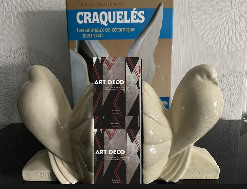 书挡 (2) - 陶瓷, Faience, 哥伦布昂首阔步，-裂纹漆面- 尾巴展开 - 象牙色 #4.3