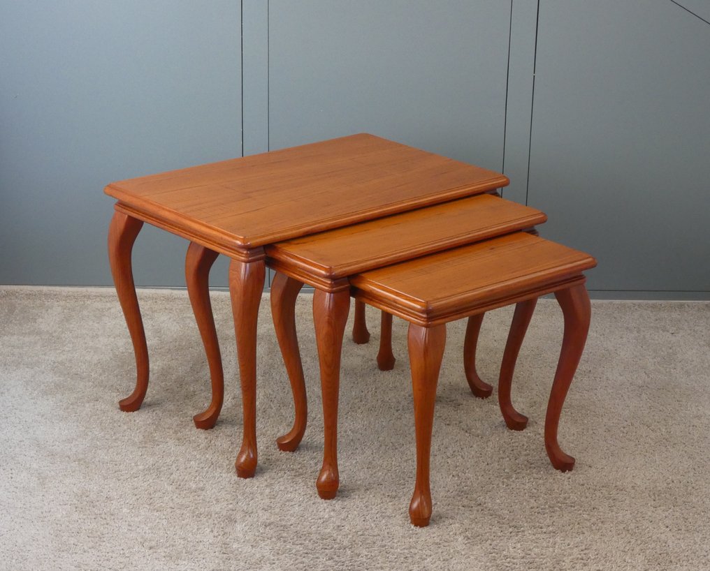 Τραπέζι ένθεσης (3) - ξύλο τικ - Σετ τριών βοηθητικών τραπεζιών. #2.1