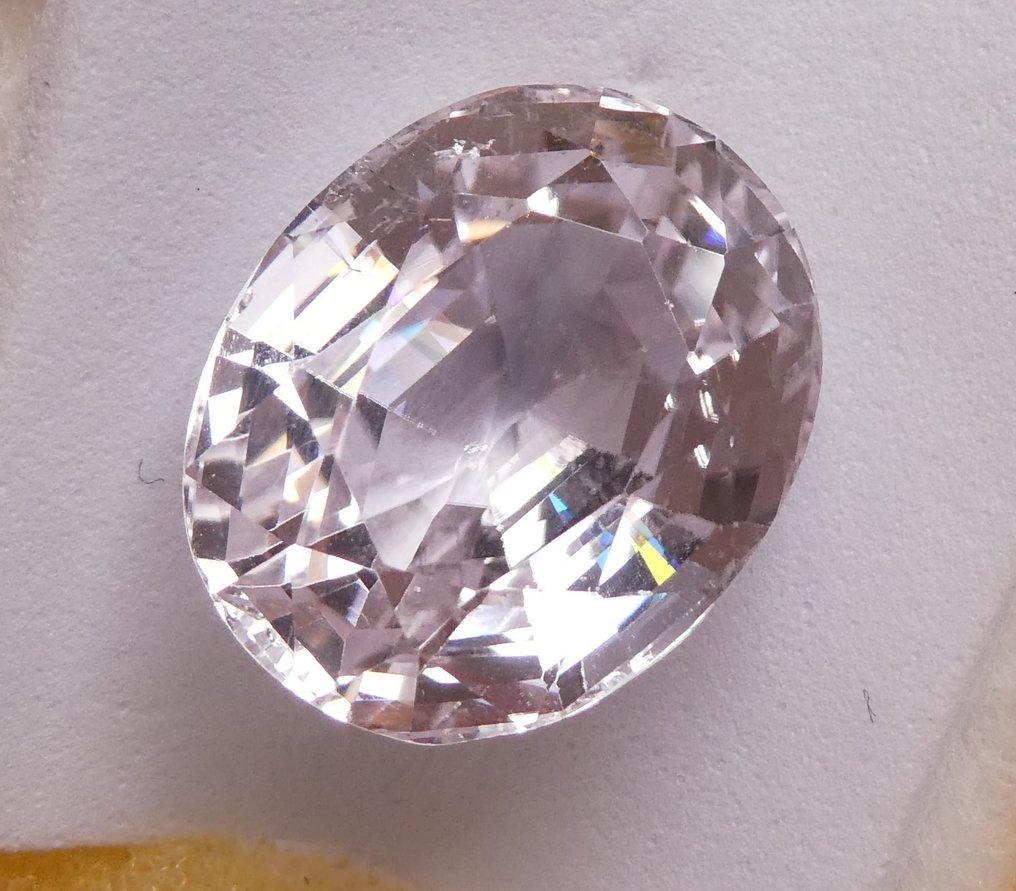 No Reserve Price Kunzite  - 17.09 ct - Instituto Gemólogico Español (IGE) #3.2