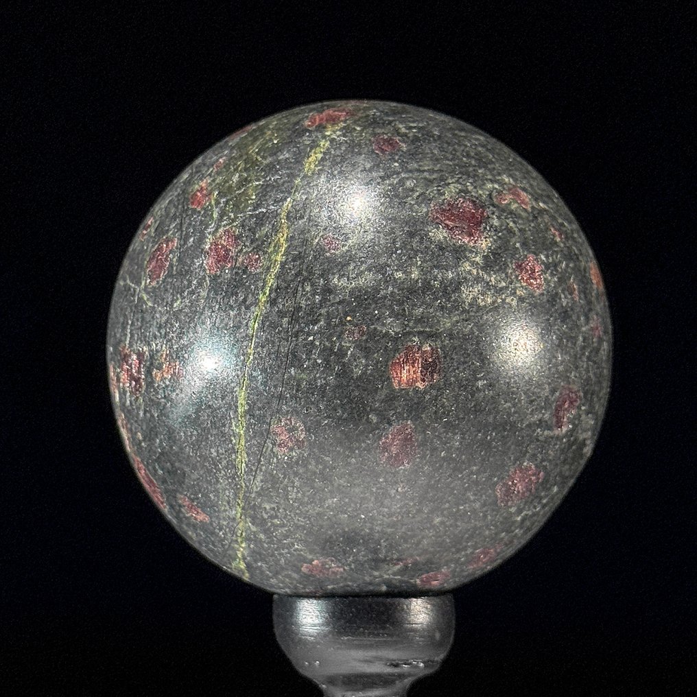 NO RESERVE PRICE - Wonderful Set of 3 Ruby Zoisite- Sphere on custom stands - Height: 17.5 cm - Width: 6.7 cm- 2100 g - (1) #4.3
