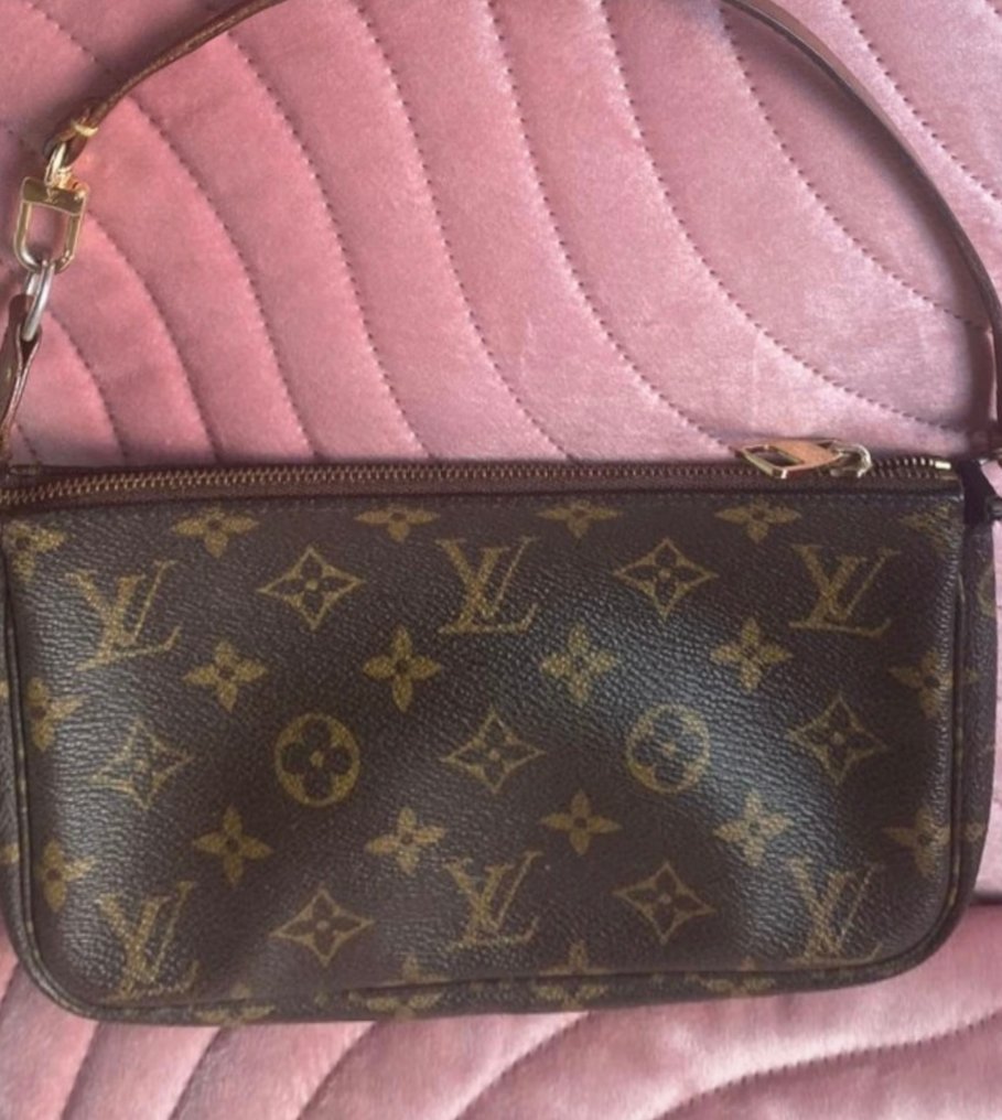 Louis Vuitton - Handbag #1.0