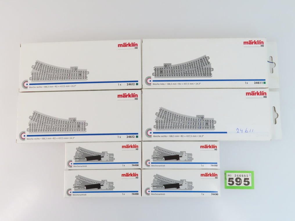 Märklin H0 - 24611/24612 - Model train tracks (4) - 4-piece rail switch with left/right turnouts with electric drive, C-rail. #2.1