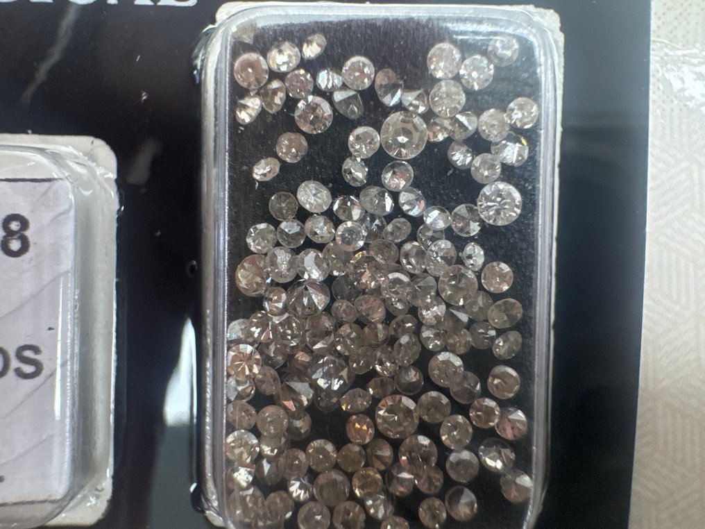 χωρίς τιμή ασφαλείας - 134 pcs Διαμάντι (Φυσικού χρώματος) - 2.03 ct - Στρογγυλό - Light Κίτρινο, Καφέ - VS1, I1 - Gemmological Centre Israel (G.C.I.) - H #1.0