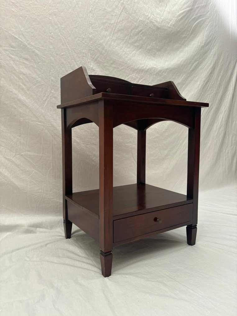 边桌 - 20年代的古董边几，带有木条设计 - 木 #1.0