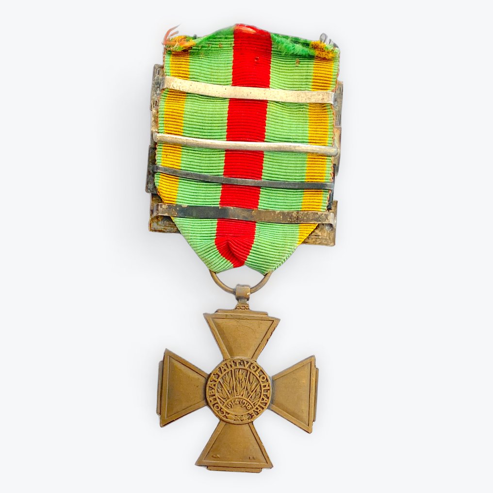 France - Military medal - Volunteer Combatant Cross with four clasps #3.2