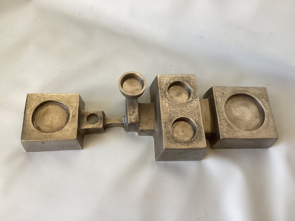 Skultuna - Anna Holmquist and Chandra Ahlsell - 燭台 - 鋁 - 铝制 brutalist 风格的蜡烛和蜡烛台 #1.0