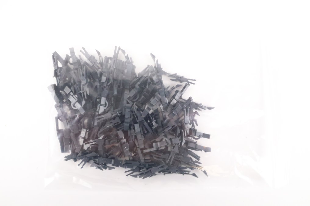 Roco H0 - 40271 - Model train attachment (100) - 100 short couplings with a simple shaft. #1.0