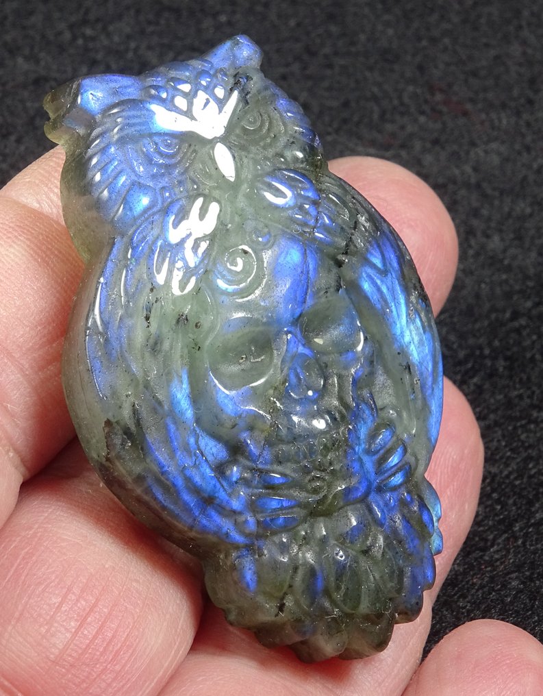 一流品质拉布拉多石 雕刻石头 - 高度: 5.2 cm - 宽度: 3.1 cm- 30.5 g #1.0