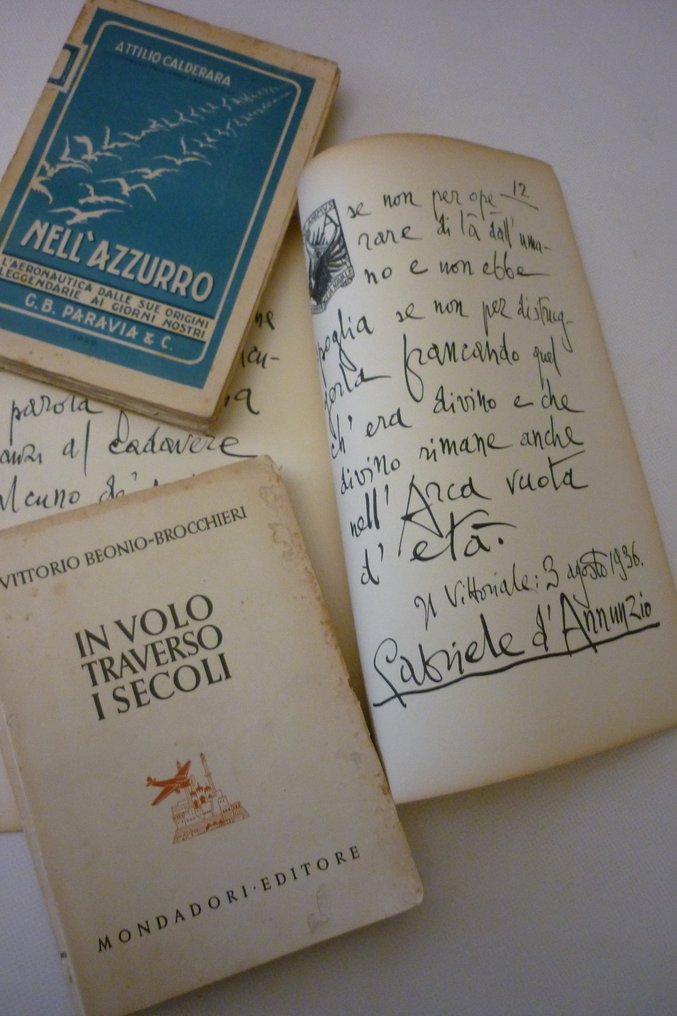 D'Annunzio: copia autografo commemorazione pilota Locatelli + Colonnello Aeronautica Calderara - con disegni futuristi + Brocchieri In Volo Traverso i Secoli - 1928-1941 #1.0