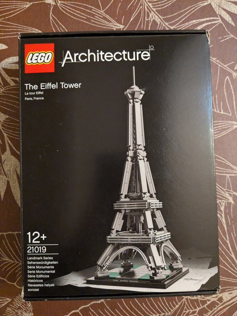 LEGO Set - 21019 - Architecture - The Eiffel Tower #1.0