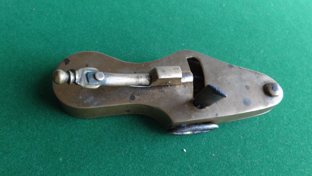 医疗器械 - 铁, 黄铜 - 大血液样本仪器 #1.0