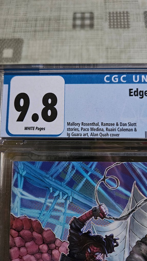 Edge of Spider-Verse #2 - Limited Run - 1 Graded comic - CGC 9,8 #2.1