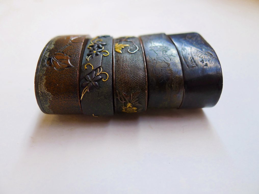 日本 - 金镶嵌花叶装饰五福地套装 - Fuchi - 1850-1900 #2.1