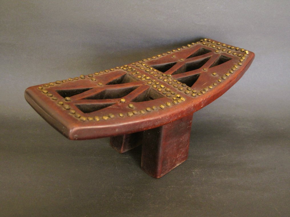 头枕 - 木, 黄铜 - 库巴 RD刚果 #3.2