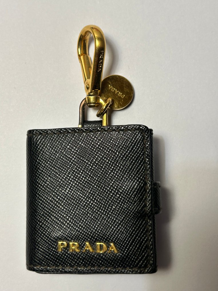 Prada - Μπρελόκ #3.2