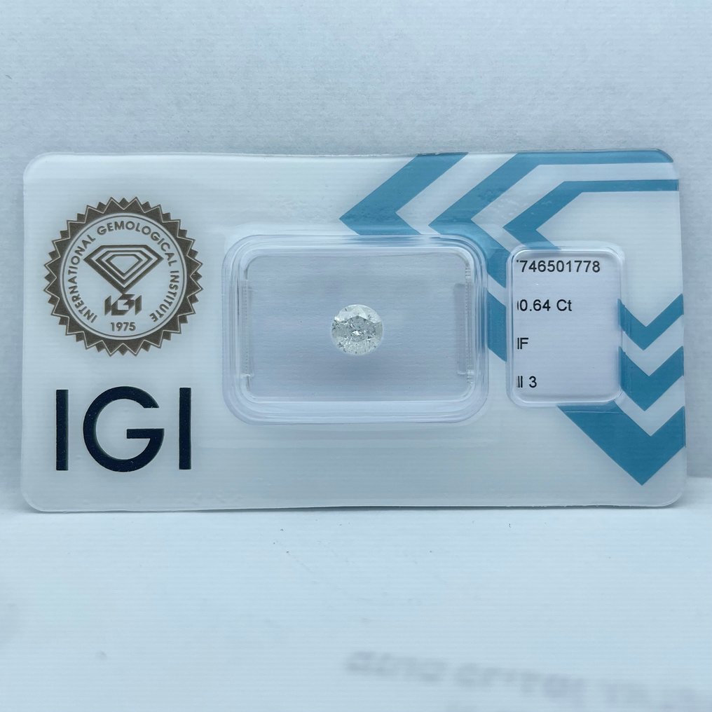 No Reserve Price - 1 pcs Diamond (Natural) - 0.64 ct - Round - F - I3 - International Gemological Institute (IGI) #3.2