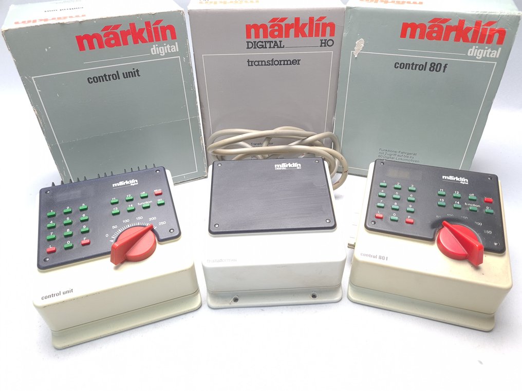 Märklin H0 - 6002/6021/6036 - Digital kontrollenhet (3) - Kontrollenhet, transformator og kontroll 80F fra digitalt program #1.0