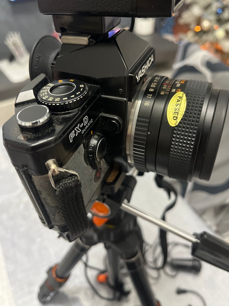 Yashica, Slik FX-D Quartz + ML 1,7/50mm + 80-200mm + tripod + acc. Large format camera #3.2