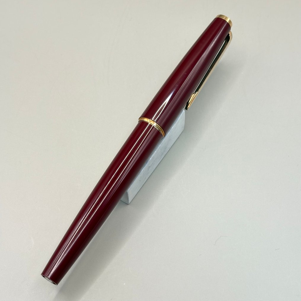 Montblanc - 320P (bordeaux) - 14K gold nib (EF) - Täytekynä #3.2