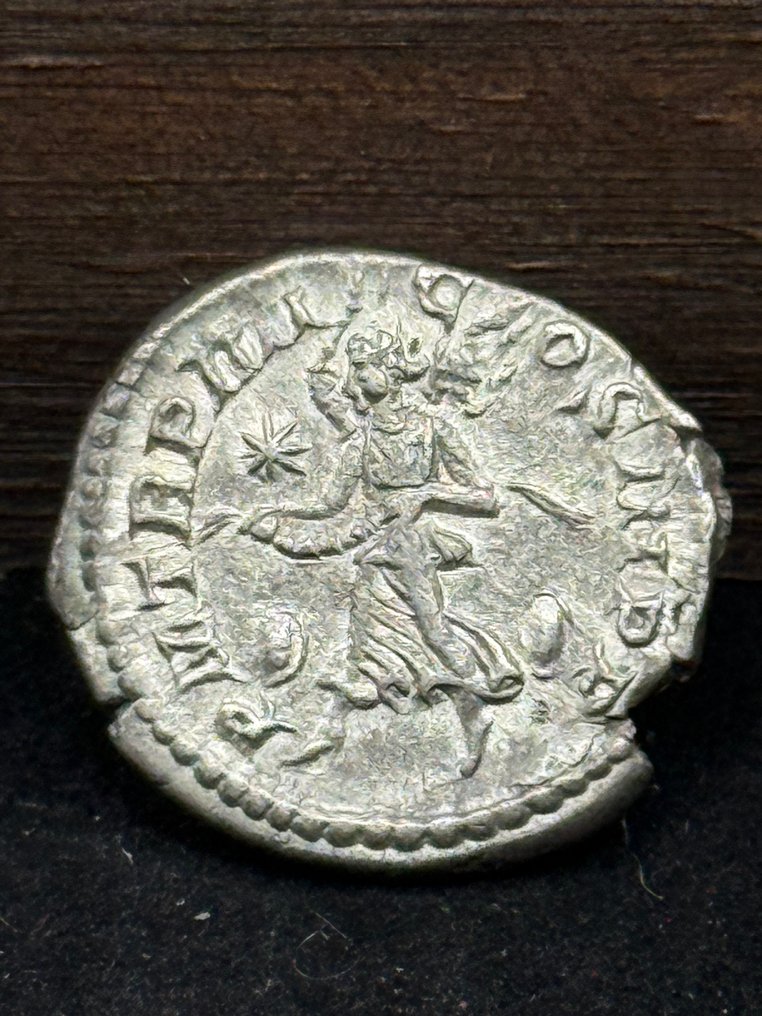 Romeinse Rijk. Elagabalus (218-222 n.Chr.). Denarius Rome - Victory (Zonder Minimumprijs) #1.0